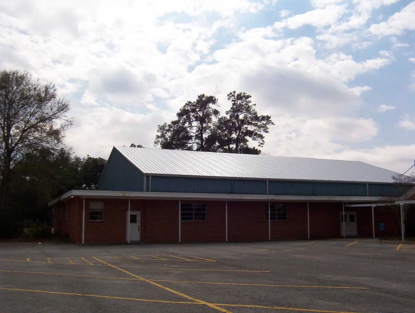 Metal Roof Panels Explained: CF, AP, R-Panel, U-Panel and Corrugated
